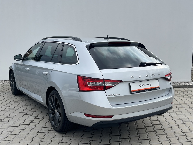 Škoda Superb Ambition
