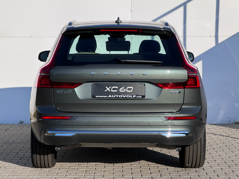 Volvo XC60 PLUS BRIGHT