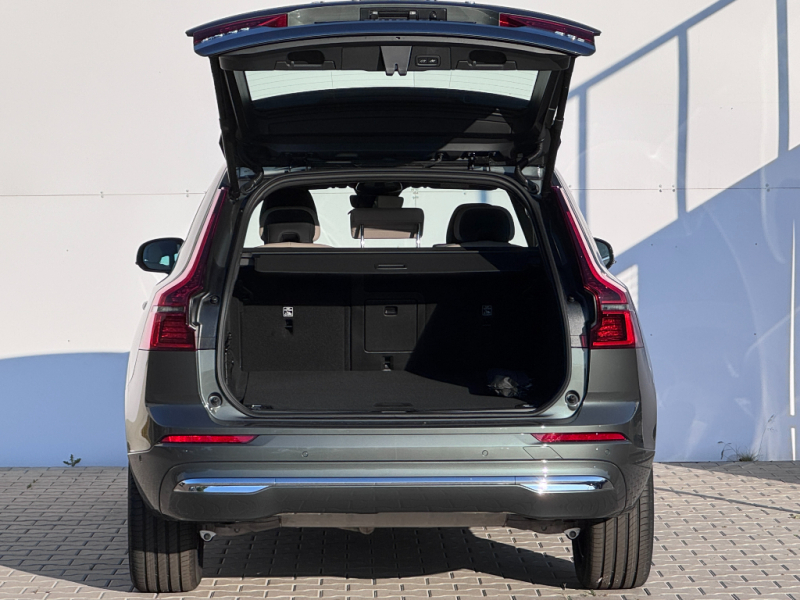 Volvo XC60 PLUS BRIGHT