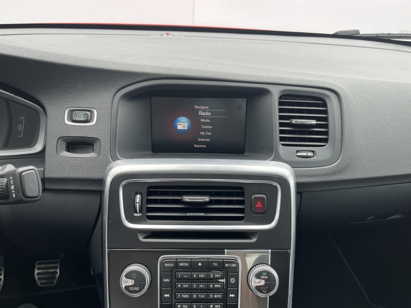 Volvo S60 R-design