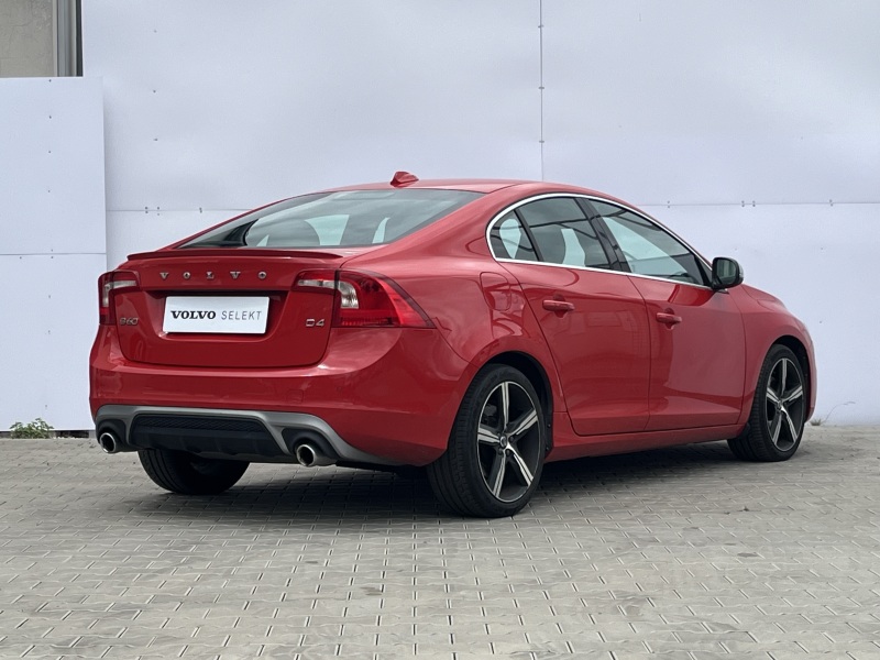 Volvo S60 R-design