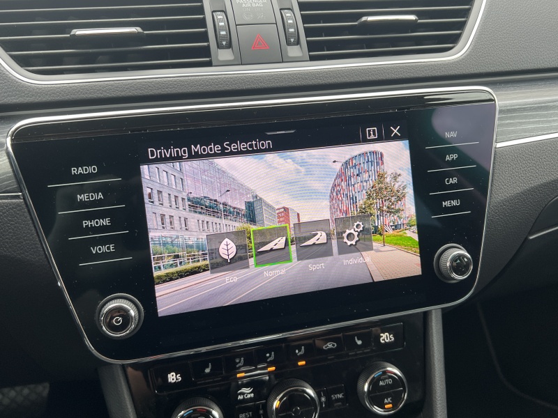 Škoda Superb Style Plus