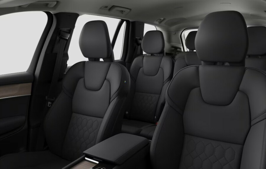 Volvo XC90 PLUS DARK