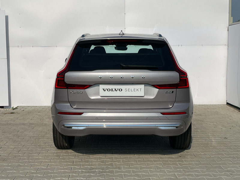 Volvo XC60 PLUS BRIGHT