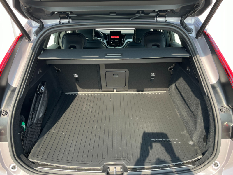 Volvo XC60 PLUS BRIGHT