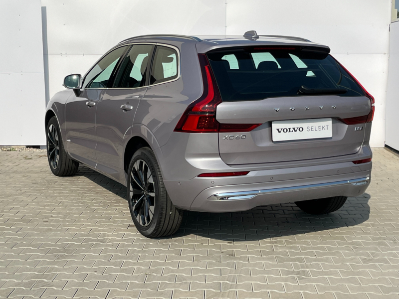 Volvo XC60 PLUS BRIGHT