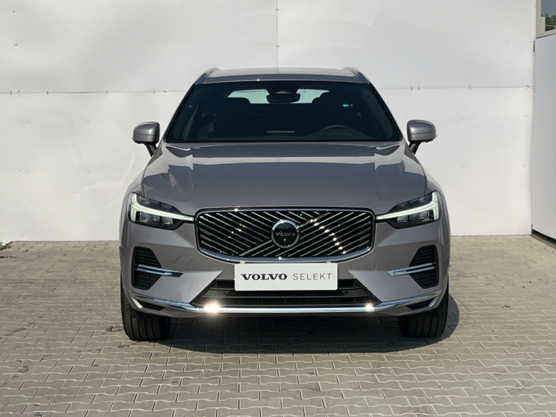 Volvo XC60 PLUS BRIGHT