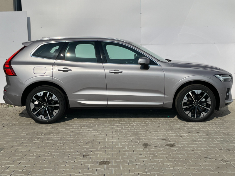Volvo XC60 PLUS BRIGHT