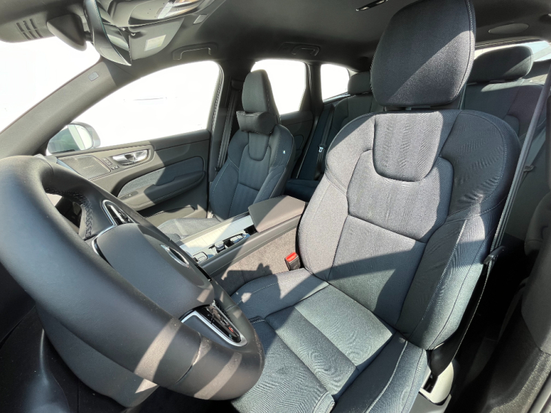 Volvo XC60 PLUS BRIGHT